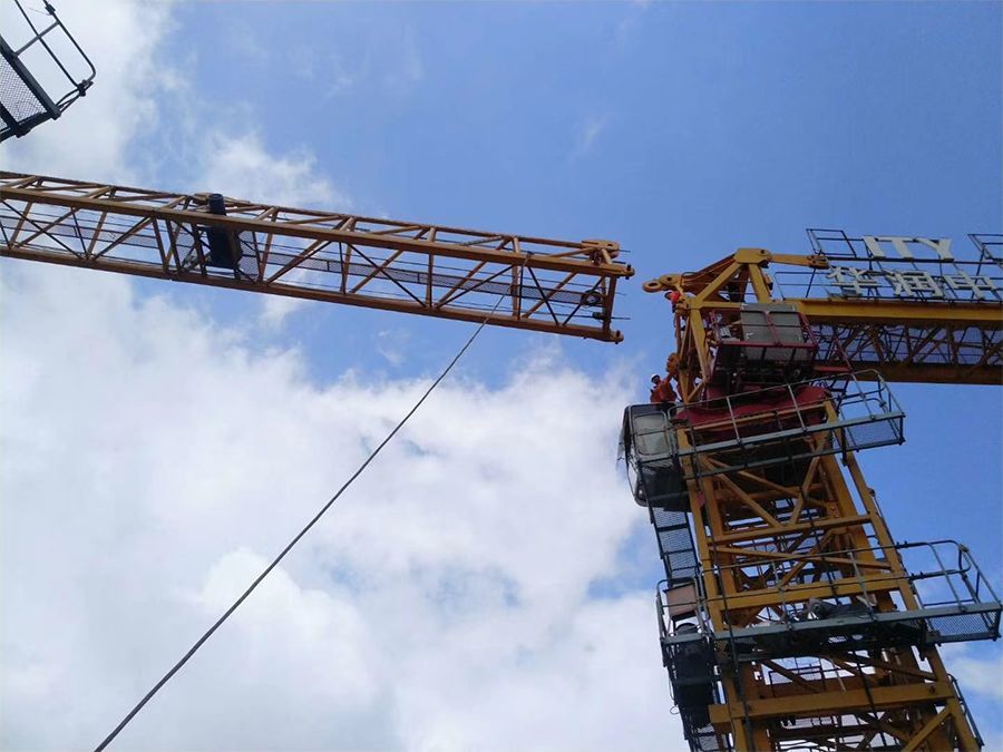 筑優(yōu)致遠 濟南萬象城項目寫字樓T3塔吊與施工電梯安全順利拆除紀實